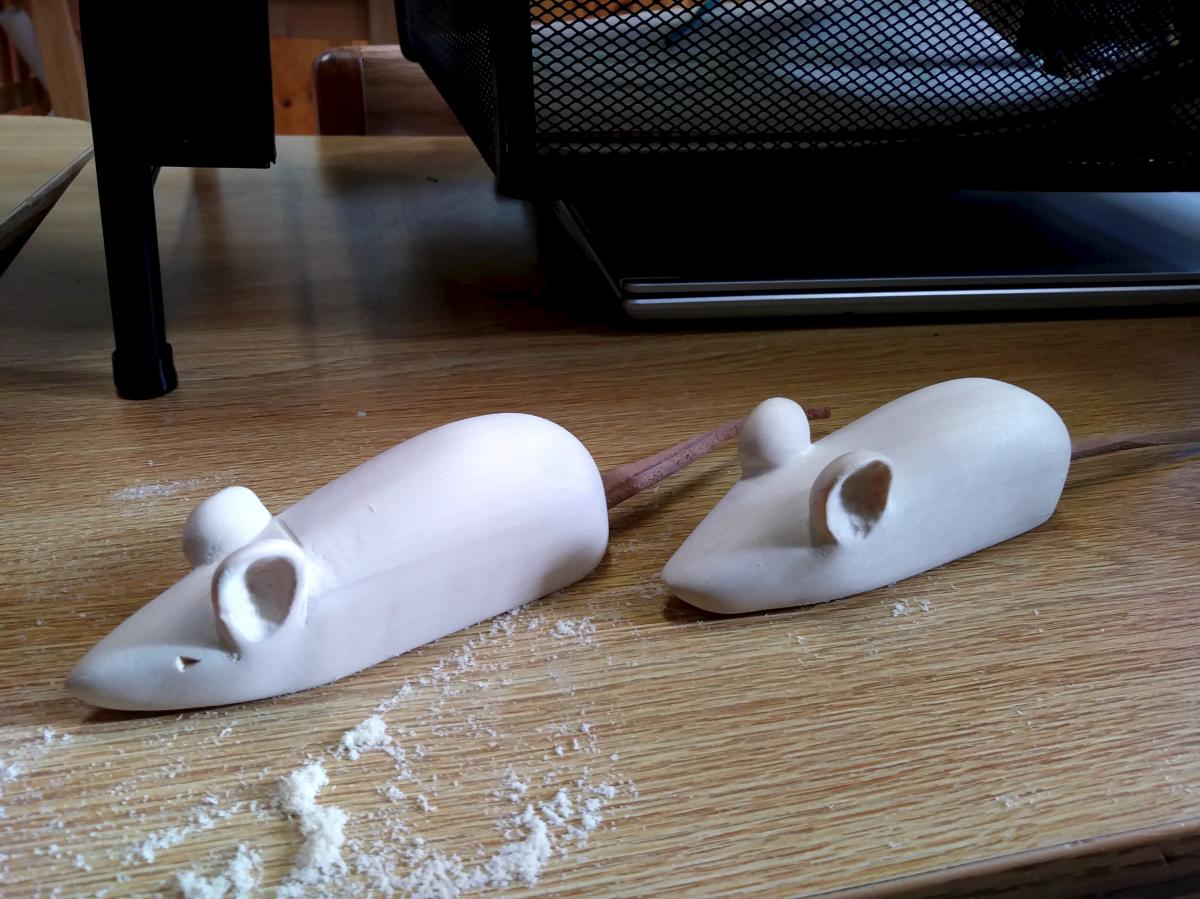 Carving a Mouse (The Teaching of Whittling This Fall - Continued pt3) 13